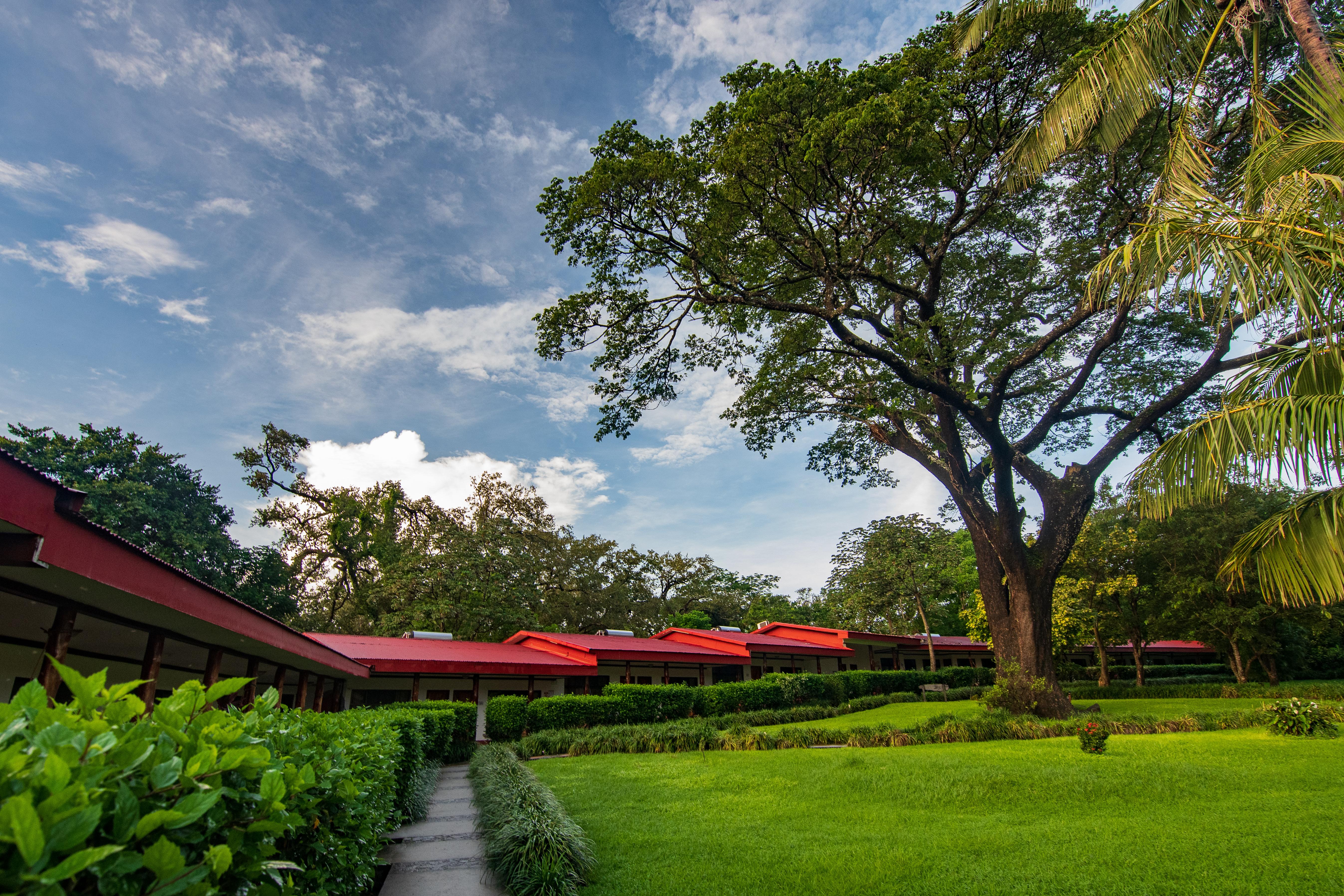 Hacienda Guachipelin Volcano Ranch Hotel & Hot Springs Liberia Bagian luar foto